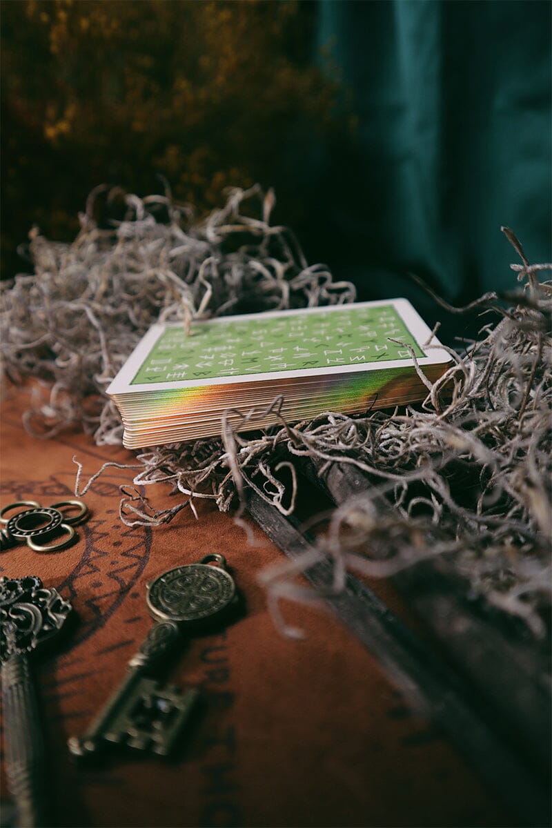 Green Glyphs Runes Deck James R. Eads